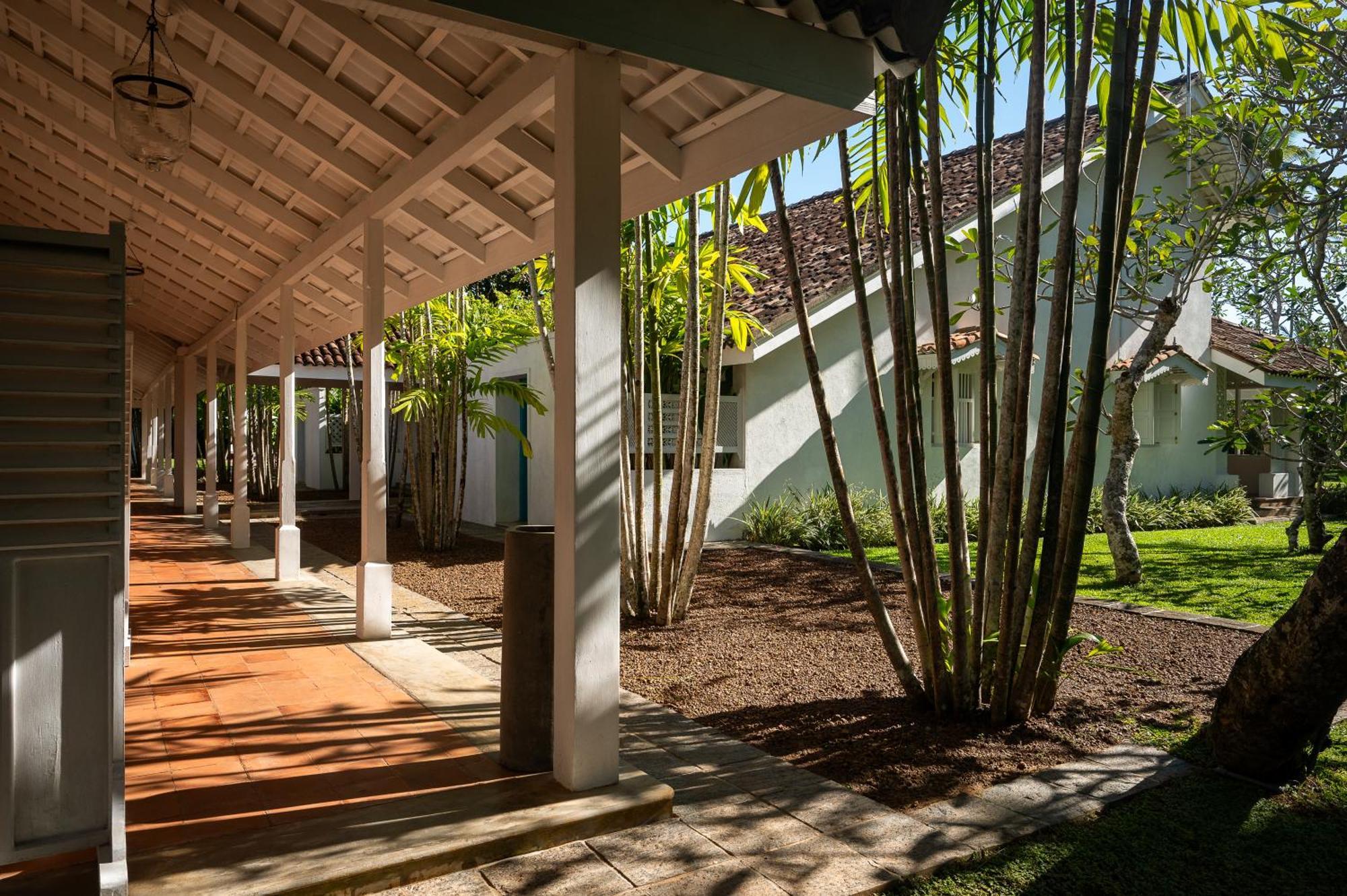 Nyne Hotels Rock Villa, Bentota Extérieur photo