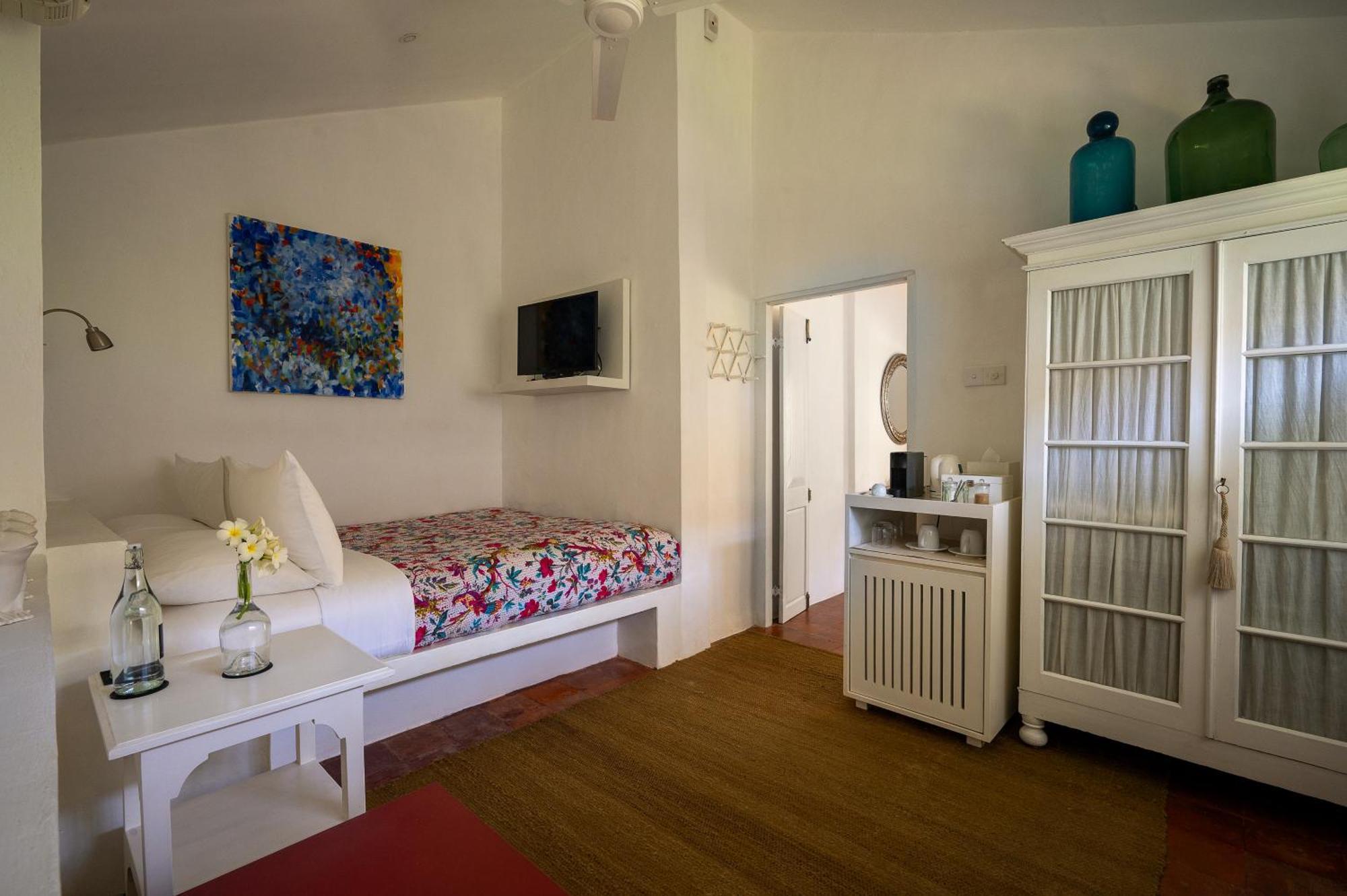 Nyne Hotels Rock Villa, Bentota Extérieur photo